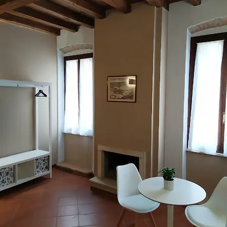 Carducci 49 *